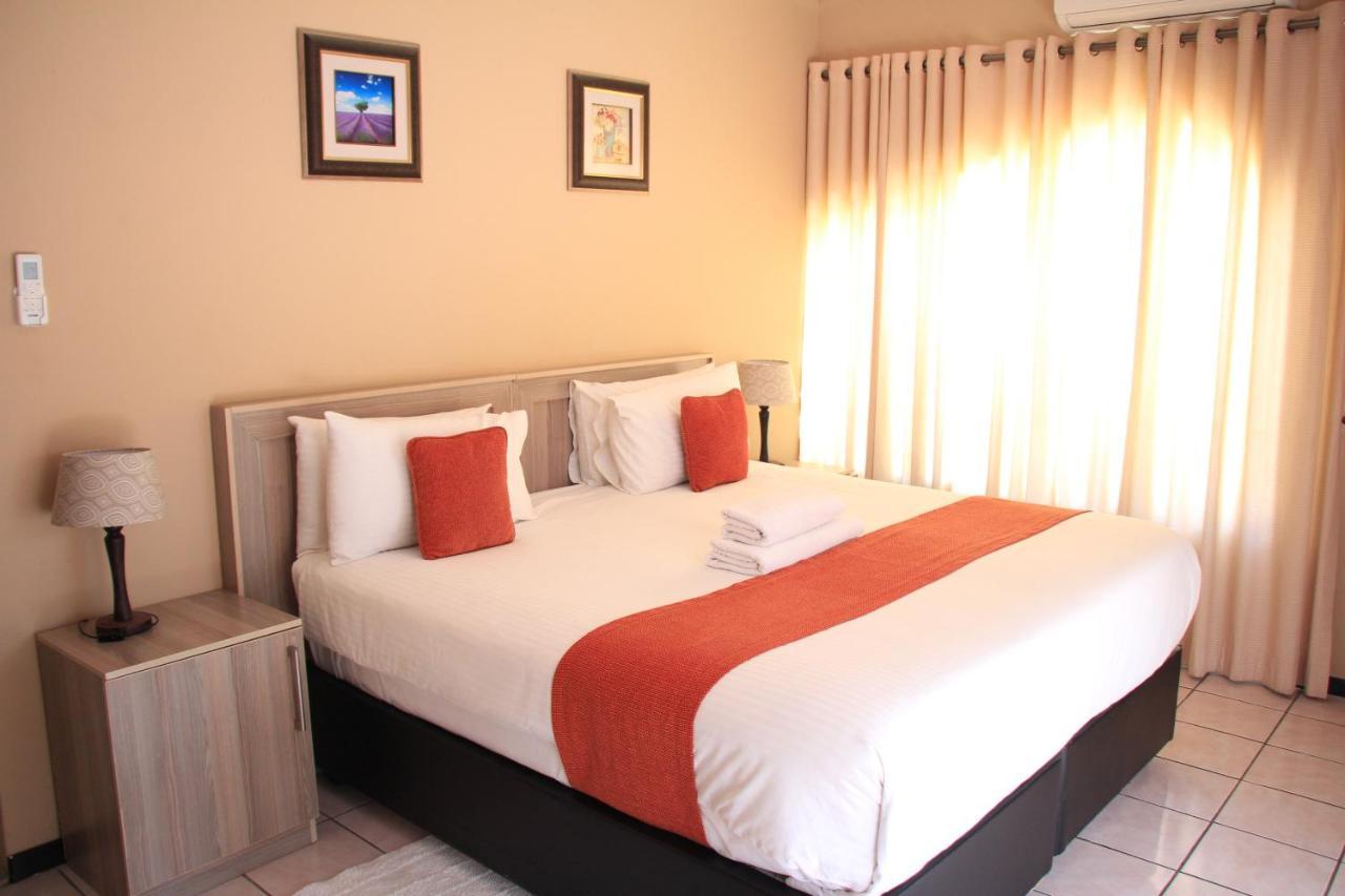 Bridgeville Guest House Gaborone Bagian luar foto