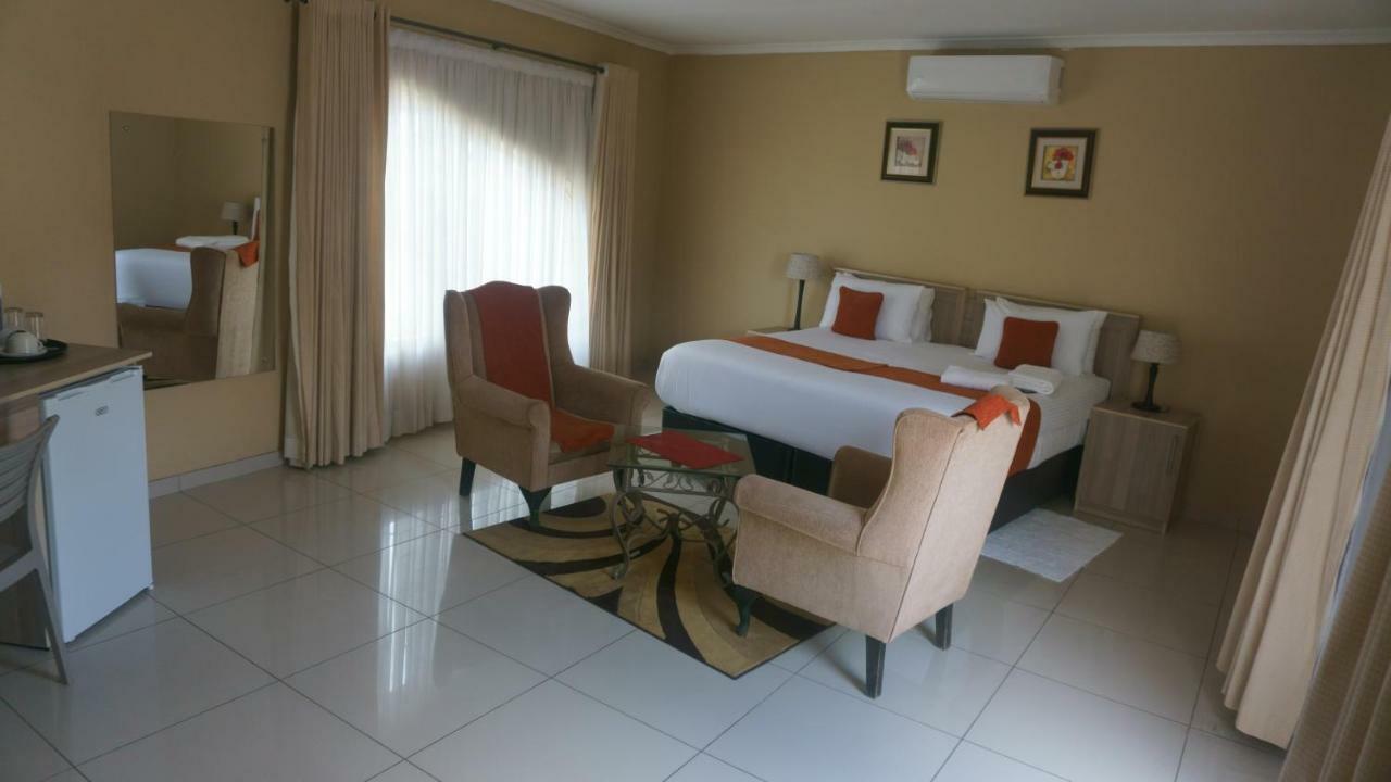 Bridgeville Guest House Gaborone Bagian luar foto